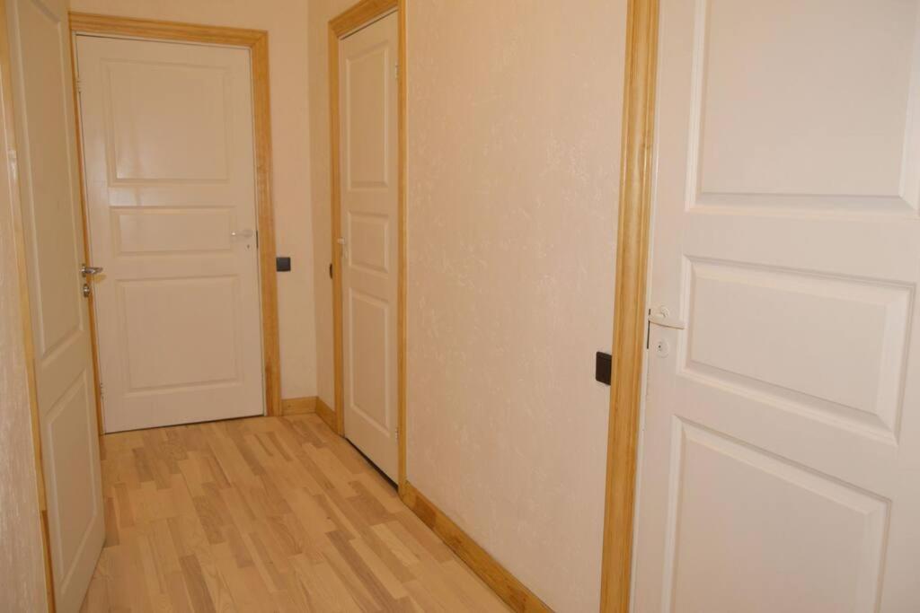 Spacious Old Town Family Peachy 2 Bedrooms Apartment, Nearby The Riga Presidential Castle Dış mekan fotoğraf