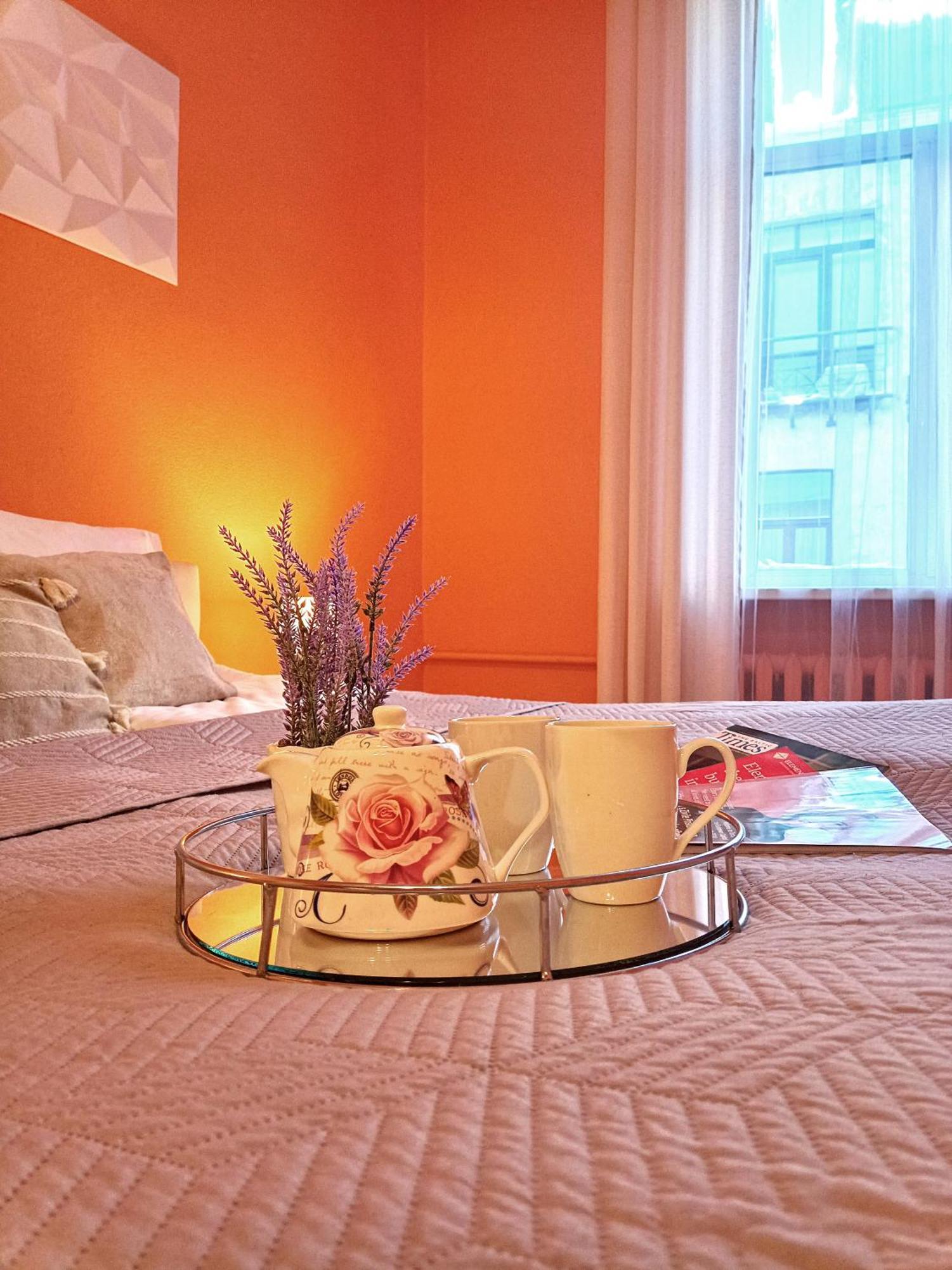 Spacious Old Town Family Peachy 2 Bedrooms Apartment, Nearby The Riga Presidential Castle Dış mekan fotoğraf