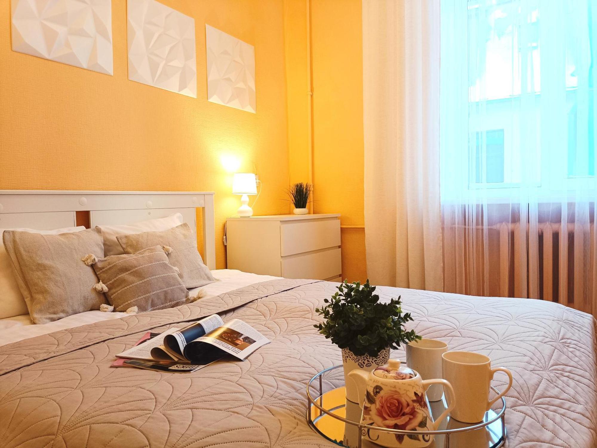 Spacious Old Town Family Peachy 2 Bedrooms Apartment, Nearby The Riga Presidential Castle Dış mekan fotoğraf